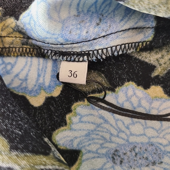 NEW-Sandro Fraternite Embellished Floral Dress, Size 36 - Picture 9 of 10